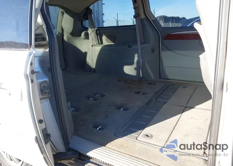 2006 Chrysler Town & Country Limited z USA, uszkodzony, nr VIN 2A8GP64L76R840088